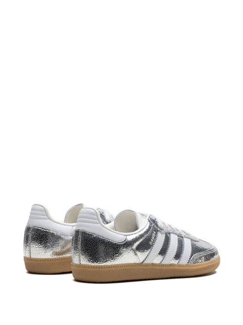 Sneaker argento di ADIDAS caratterizzate da pelle increspata, punta tonda, logo sulla linguetta e allacciatura a stringhe. ADIDAS | JR0035SAMBAOGWSILVMT