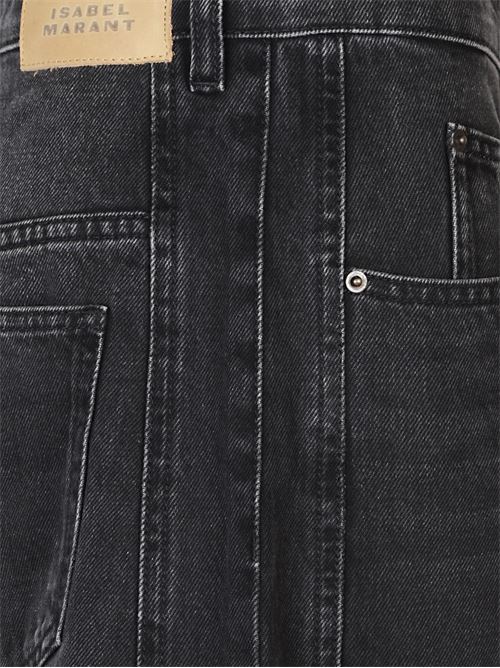 Jeans nero di MARANT caratterizzati da chiusura nascosta con patta e bottone, passanti per cintura, toppa con logo sul retro e classiche cinque tasche. MARANT | 25APA0584FAC3H01I02FK